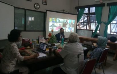 Universitas Sari Mulia Banjarmasin Melakukan Pertemuan Online Dengan Japan Foundation