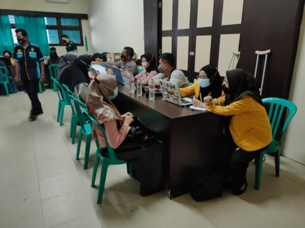 Vaksinasi Mahasiswa UNISM