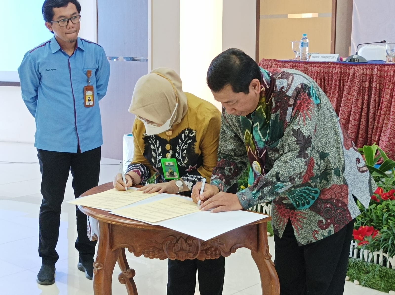 Penandatanganan MoU Universitas Sari Mulia (UNISM)dengan Universitas Negeri Malang (UNM))