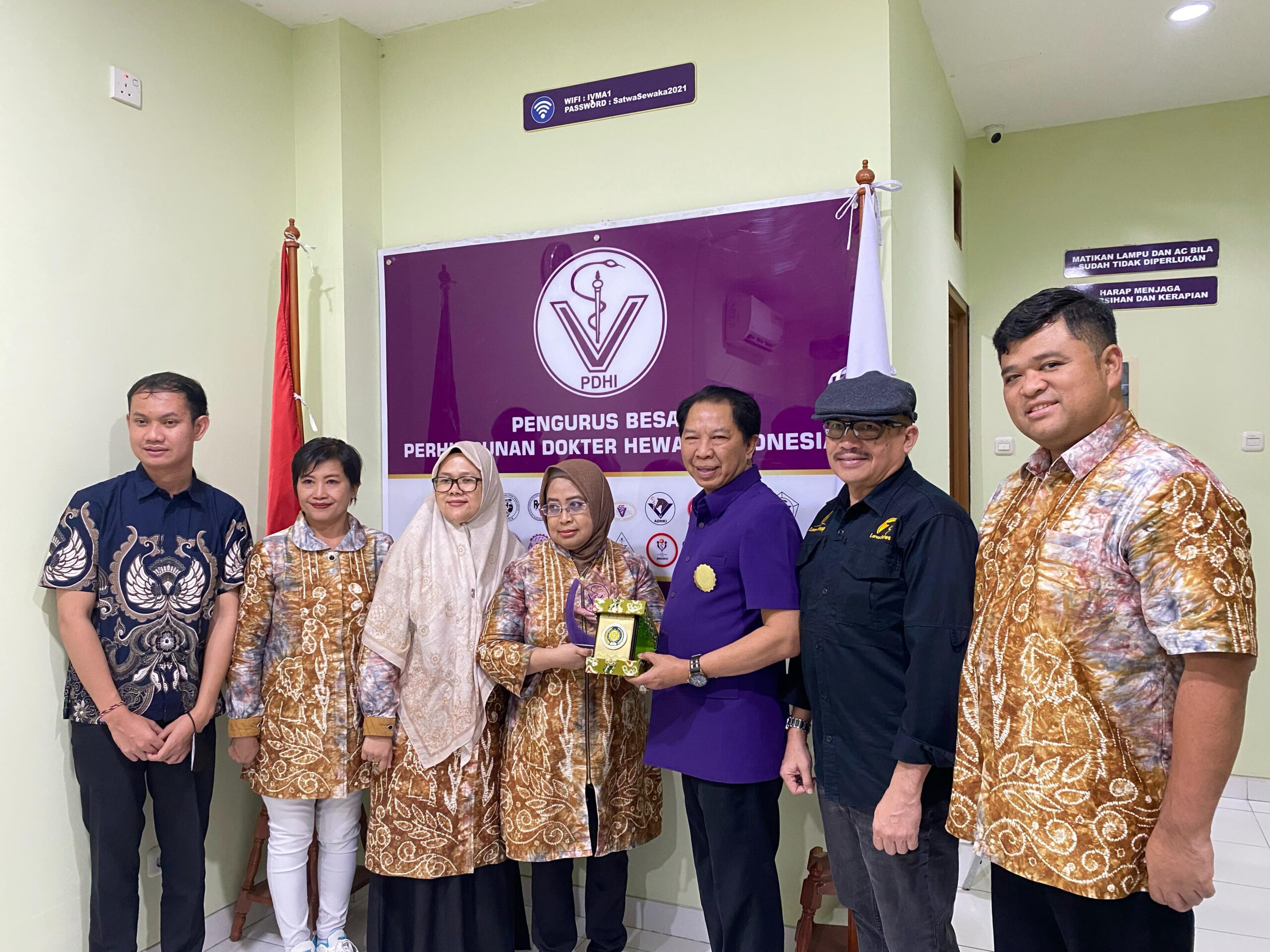 UNISM dan PDHI Jalin Kolaborasi Untuk Pendirian Fakultas Kedokteran Hewan UNISM dan PDHI Jalin Kolaborasi Untuk Pendirian Fakultas Kedokteran Hewan